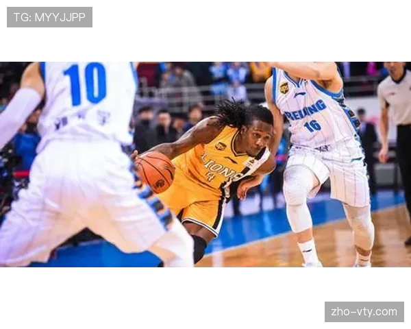 北京北汽总决赛首战防守制胜 限制孙铭徽成效显著