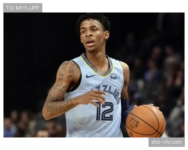 迈克布朗让唐斯灵活站位 四号五号位切换增加进攻多样性